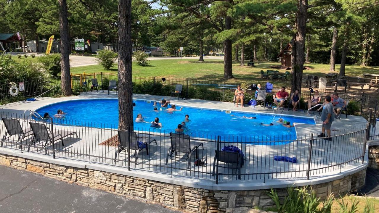 Country Mountain Inn 유레카 스프링스 외부 사진