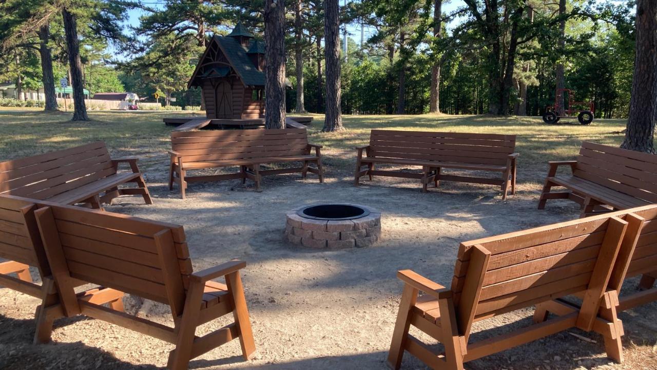 Country Mountain Inn 유레카 스프링스 외부 사진