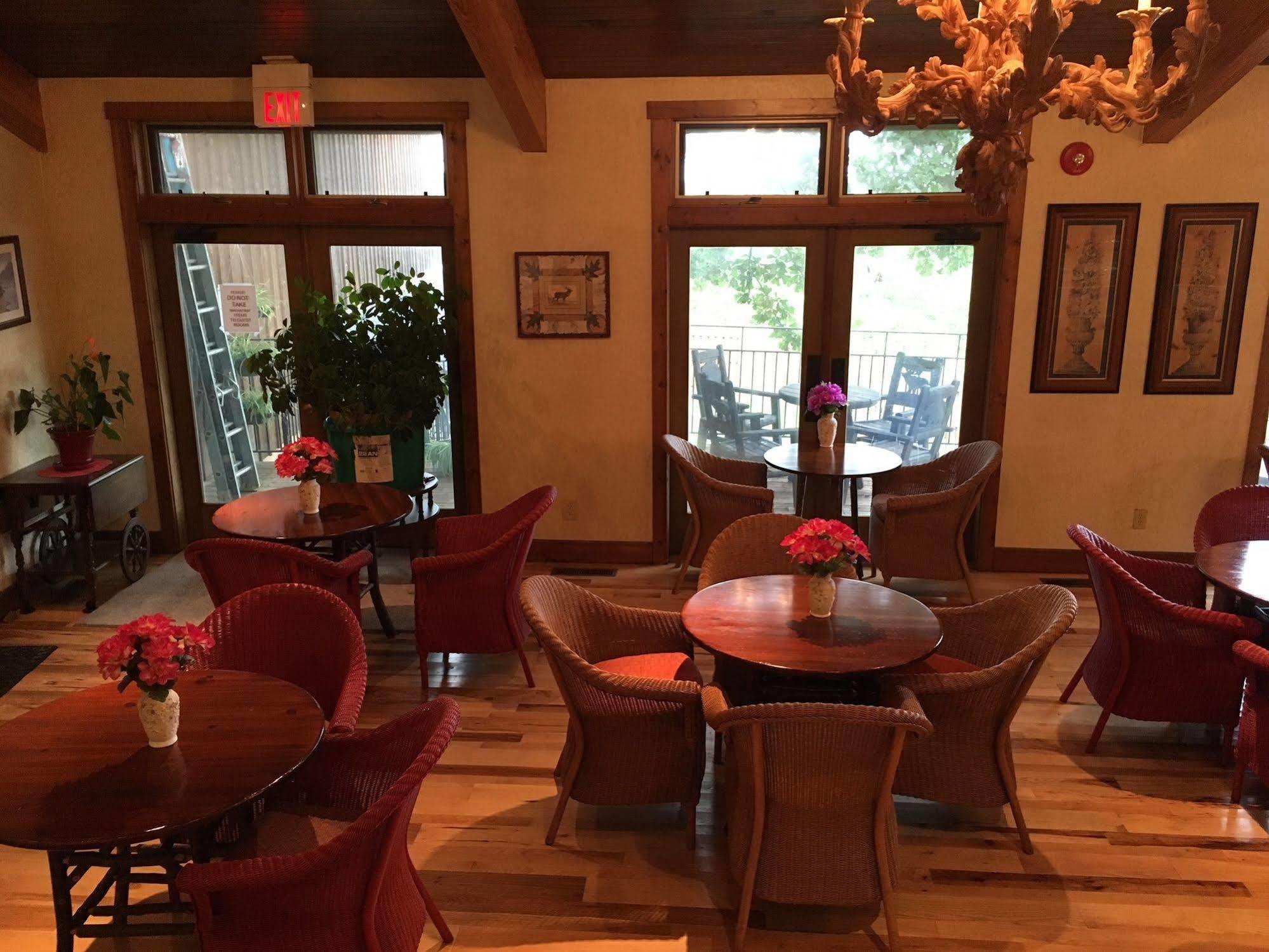 Country Mountain Inn 유레카 스프링스 외부 사진