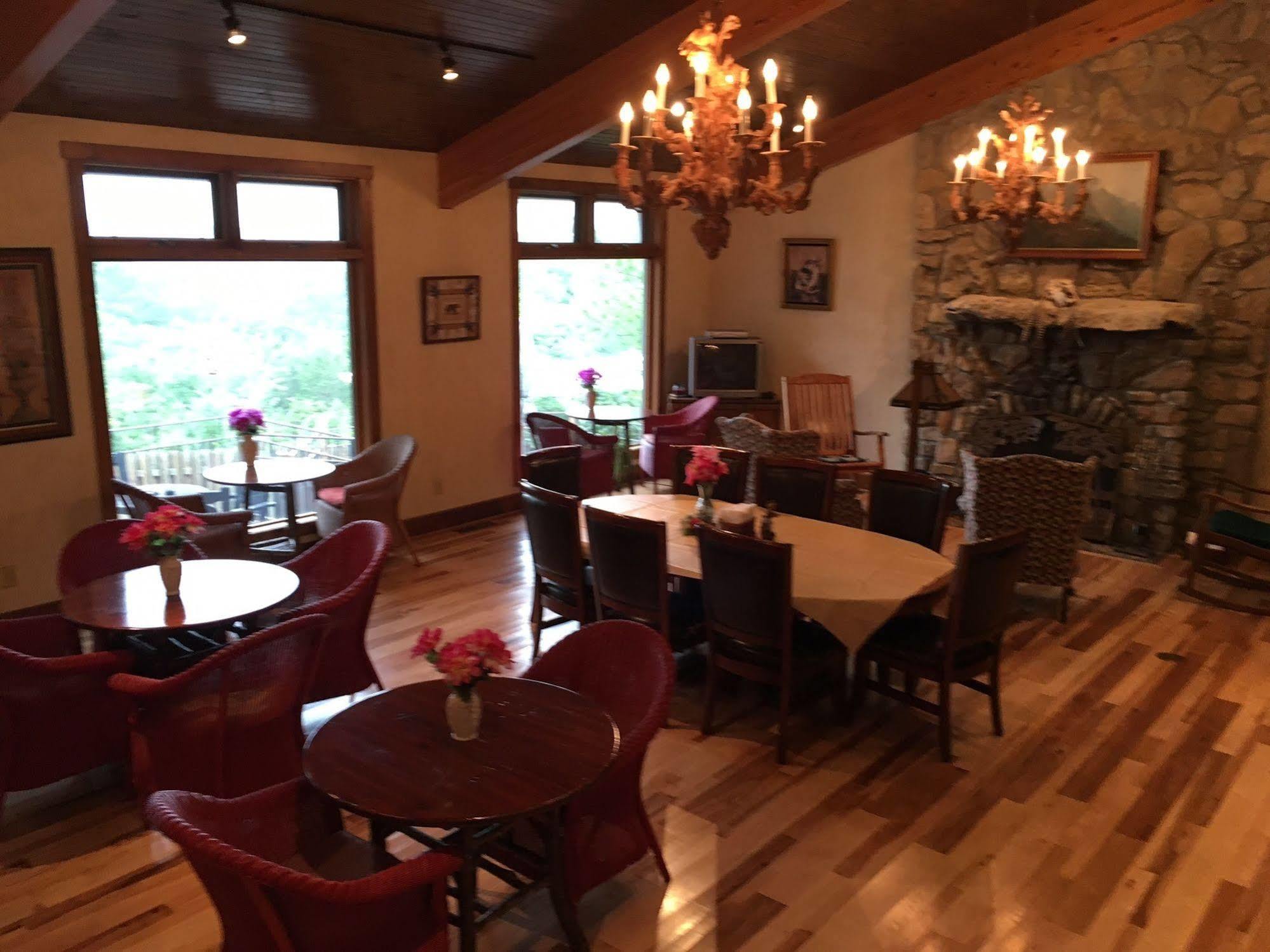 Country Mountain Inn 유레카 스프링스 외부 사진